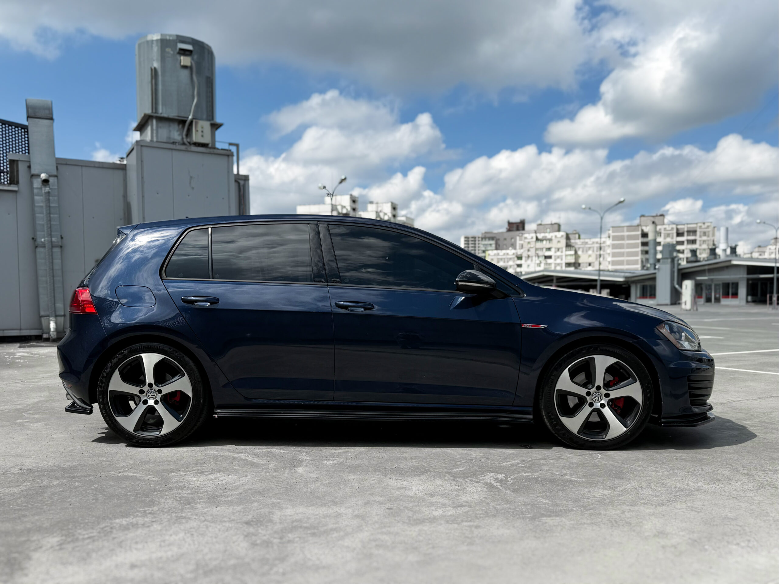 Volkswagen Golf GTI