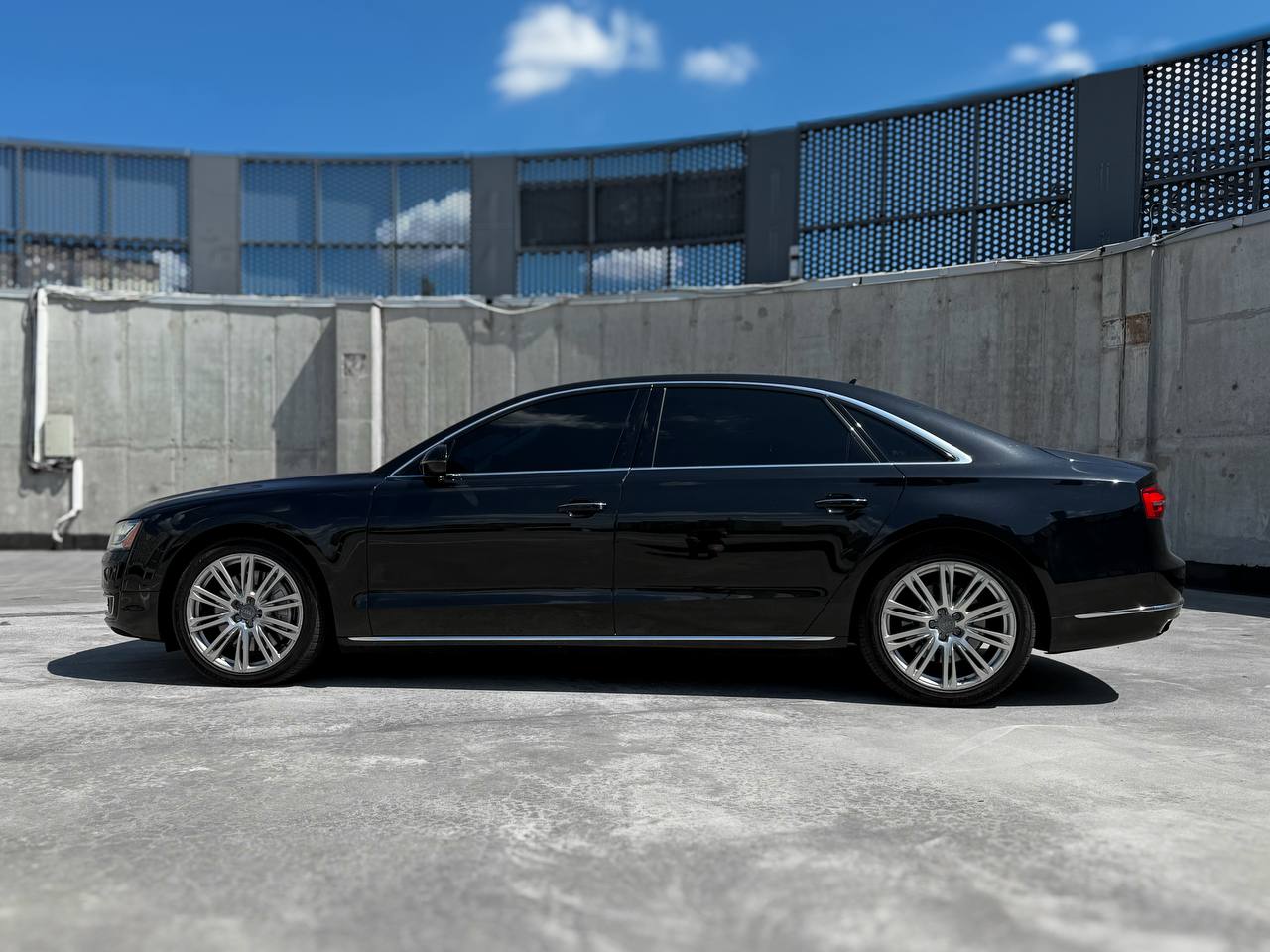 Audi A8