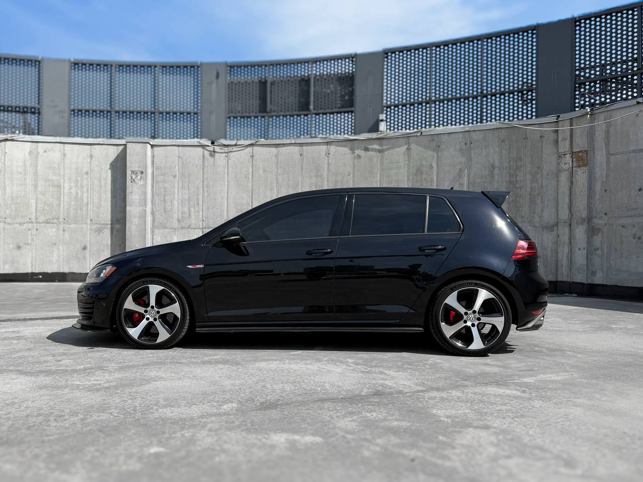 Volkswagen Golf GTI